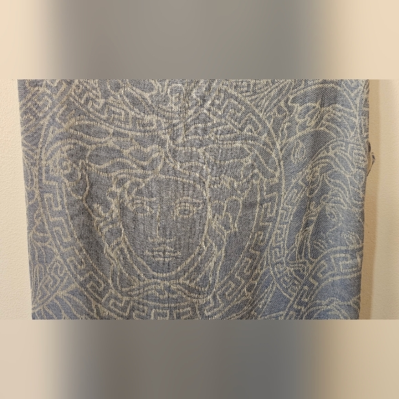 Gianni Versace Medusa Wool Blend Scarf With Fringe Blue Brand New With Tags - Picture 3 of 9
